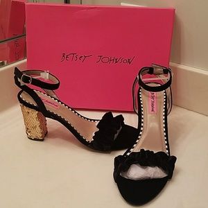 🛑FINAL PRICE🛑Betsey Johnson heels